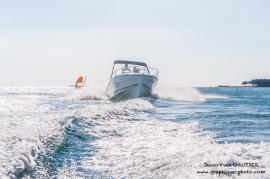 Photo d'un bimini sur un bateau Jeanneau Cap Camarat